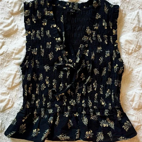 Rails Black Sleeveless Tie Front Top - Picture 4 of 5